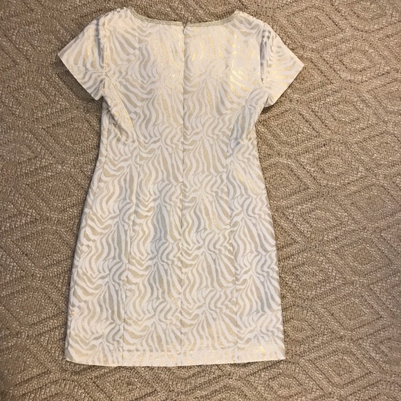 Lilly Pulitzer Milannia Short Sleeve Shift Dress! - Picture 8 of 8